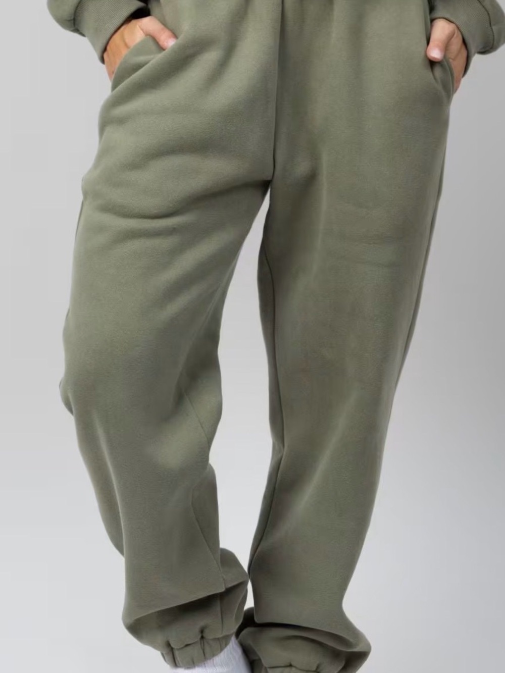 Comfrt Travel Essentials Sweatpants NWT